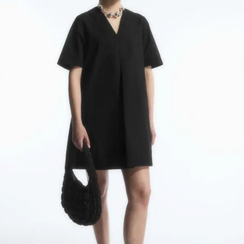 Black V-Neck Pleated dress